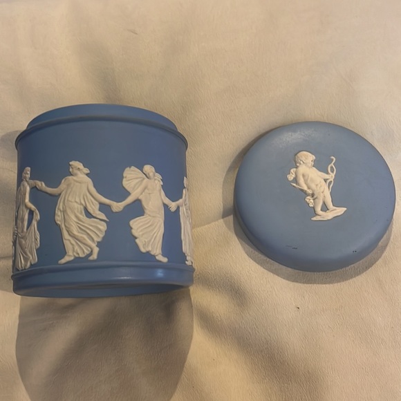 WEDGWOOD JASPER WARE! - Picture 5 of 5